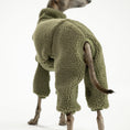 Bild in Galerie-Betrachter laden, Hundebekleidung für Windspiele: Teddy-Overall in Dark Olive, stylisch & praktisch
