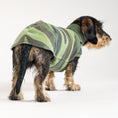 Bild in Galerie-Betrachter laden, Fleece Shirt Dackel Camouflage – Hundekleidung für Windspiele und Whippets – Rückenansicht
