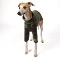 Bild in Galerie-Betrachter laden, Pullover Windhund Camouflage – ergonomischer Schnitt für Dackel und Windhunde – handgefertigte Hundekleidung