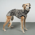 Bild in Galerie-Betrachter laden, FLEECE SHIRT Windhund Leo
