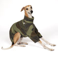 Bild in Galerie-Betrachter laden, Pullover Windhund Camouflage – ergonomischer Schnitt für Dackel und Windhunde – handgefertigte Hundekleidung
