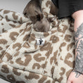 Bild in Galerie-Betrachter laden, Teddy Shopper Leo Taupe
